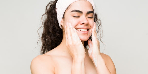 Organic Face Cleanser for Sensitive Skin: Gentle Effective Solutions